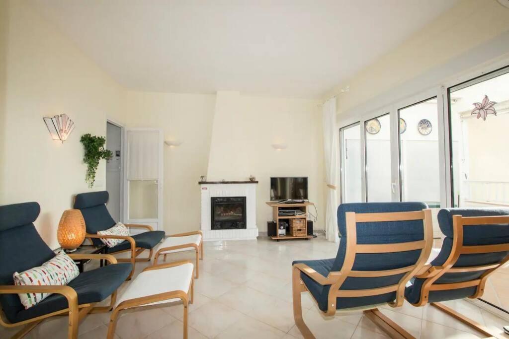 Seaview And Sun All Day Long In Los Pinos, Almunecar, Andalusia Exterior photo